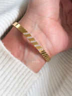 Lulu Crown Bangle