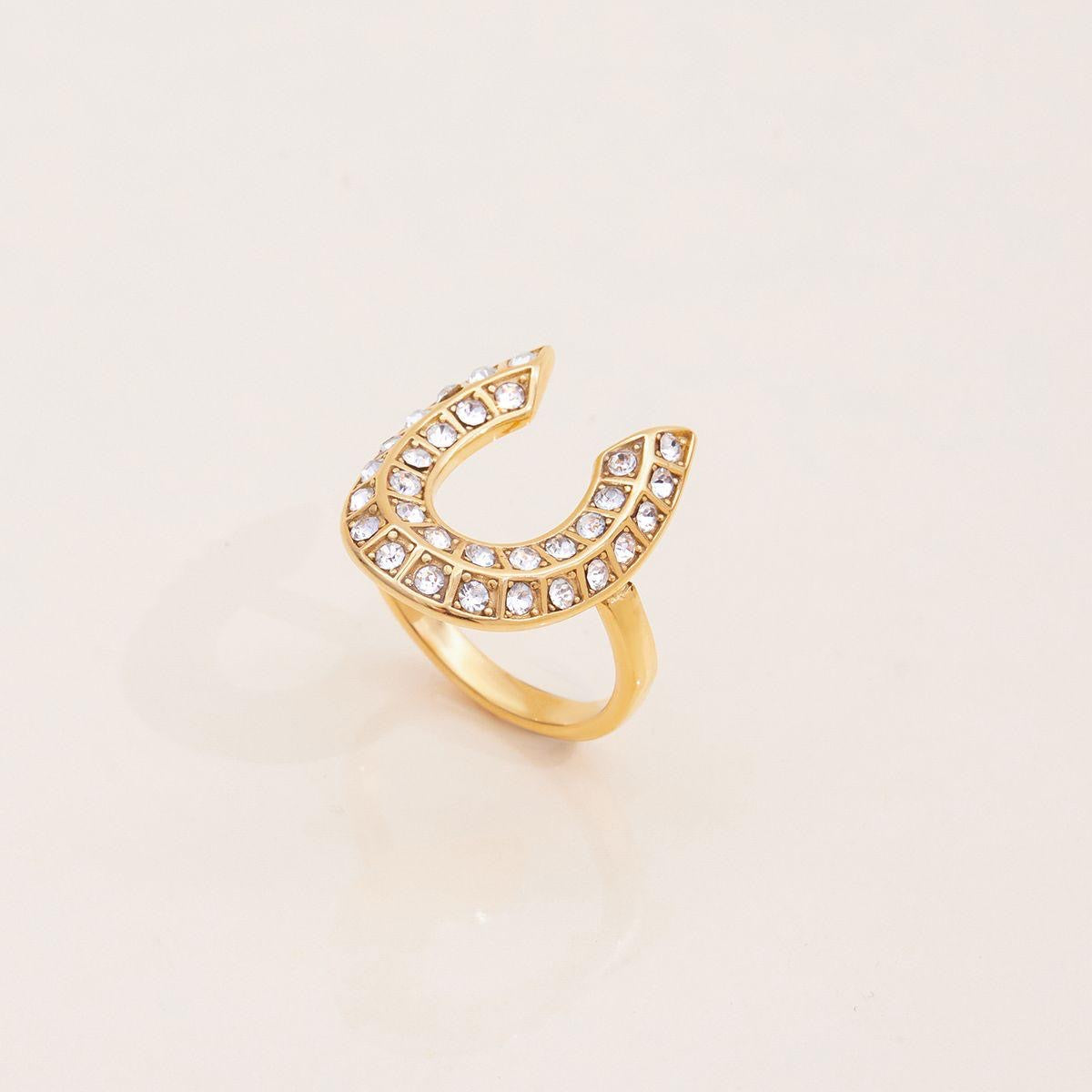 Elegant Arc Ring