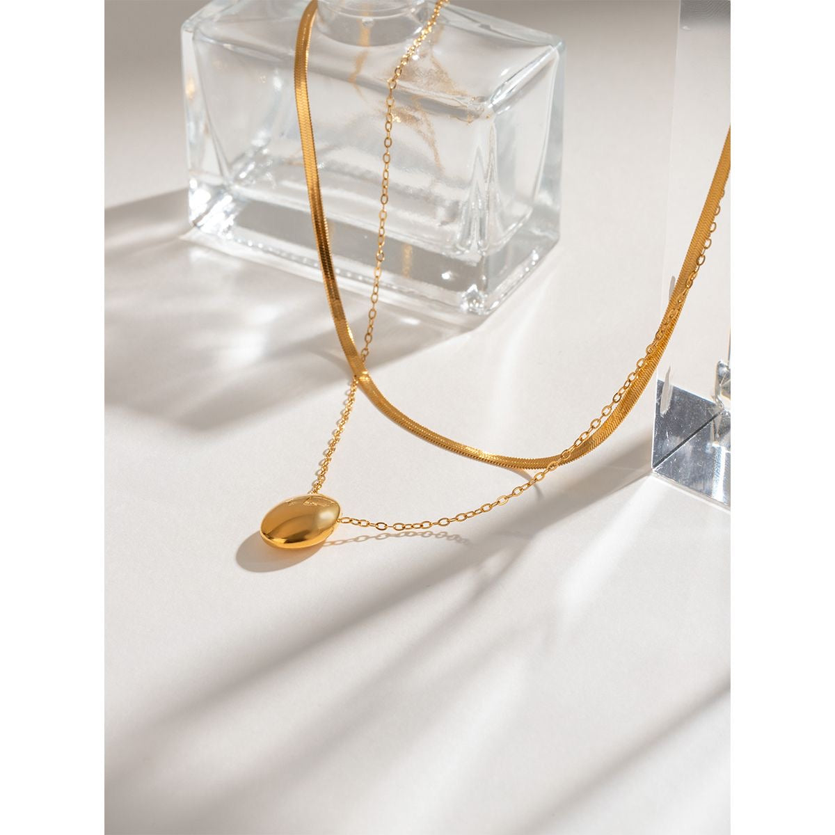 LUNA GOLD NECKLACE