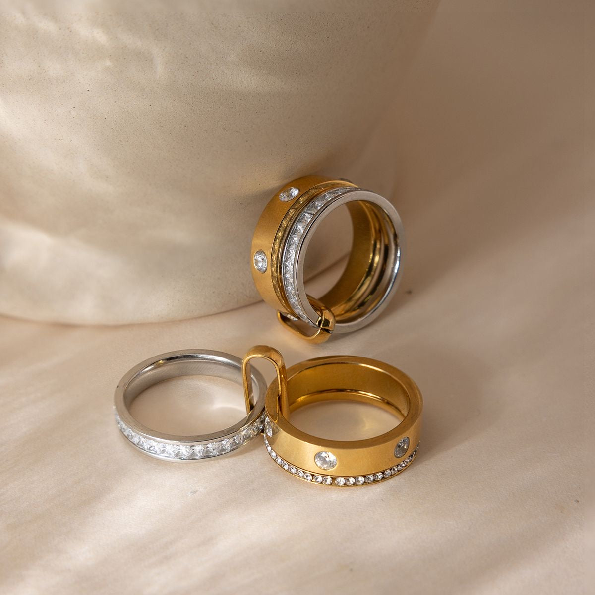 Royal Orbit Ring