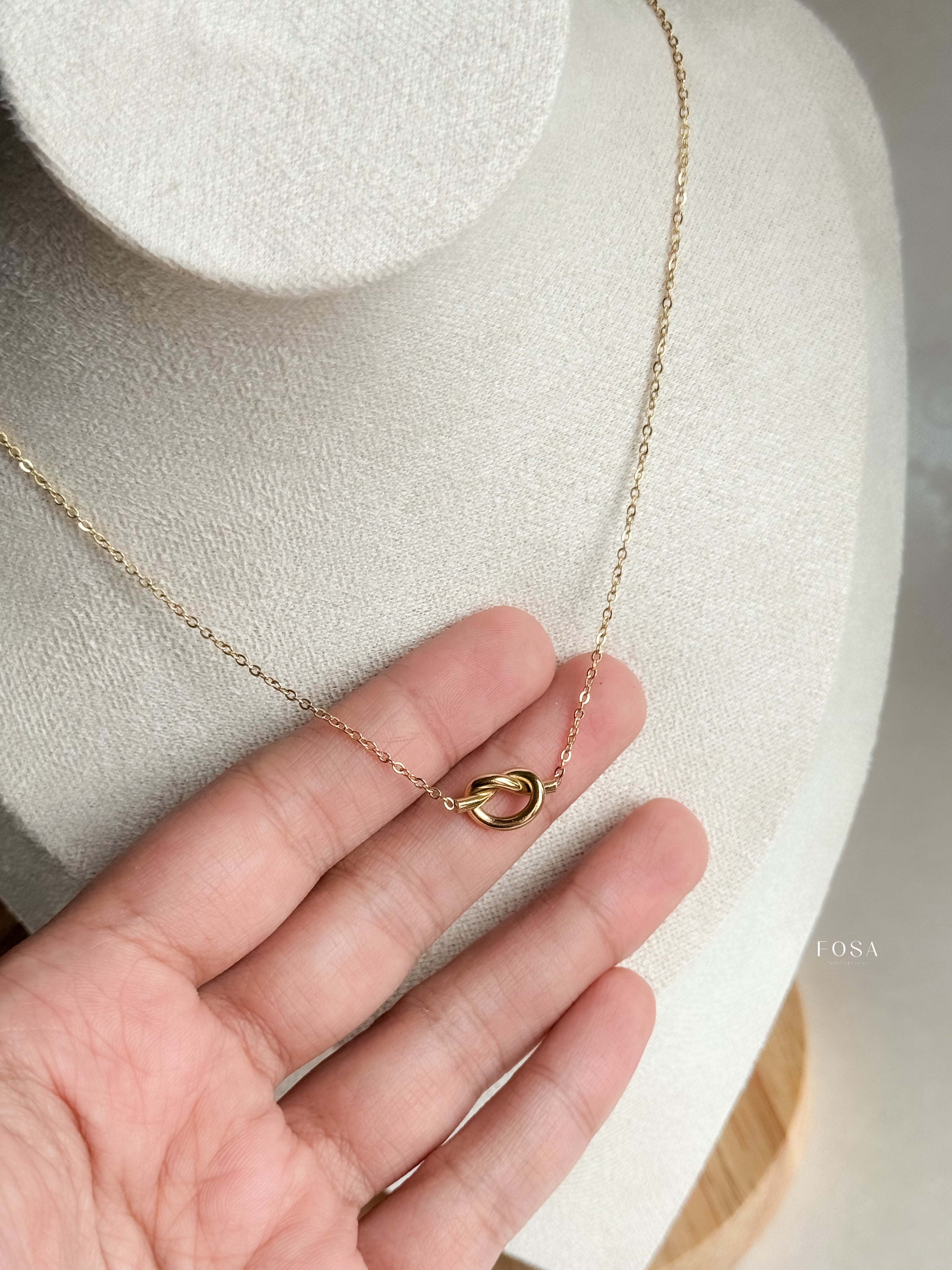 ETERNAL KNOT