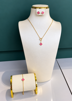 Blush Clover Elegance Set