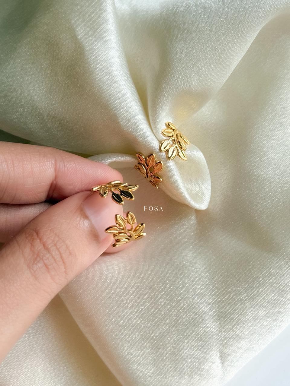 MINI CELESTIAL CHARM