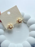 WHITE FLORAS