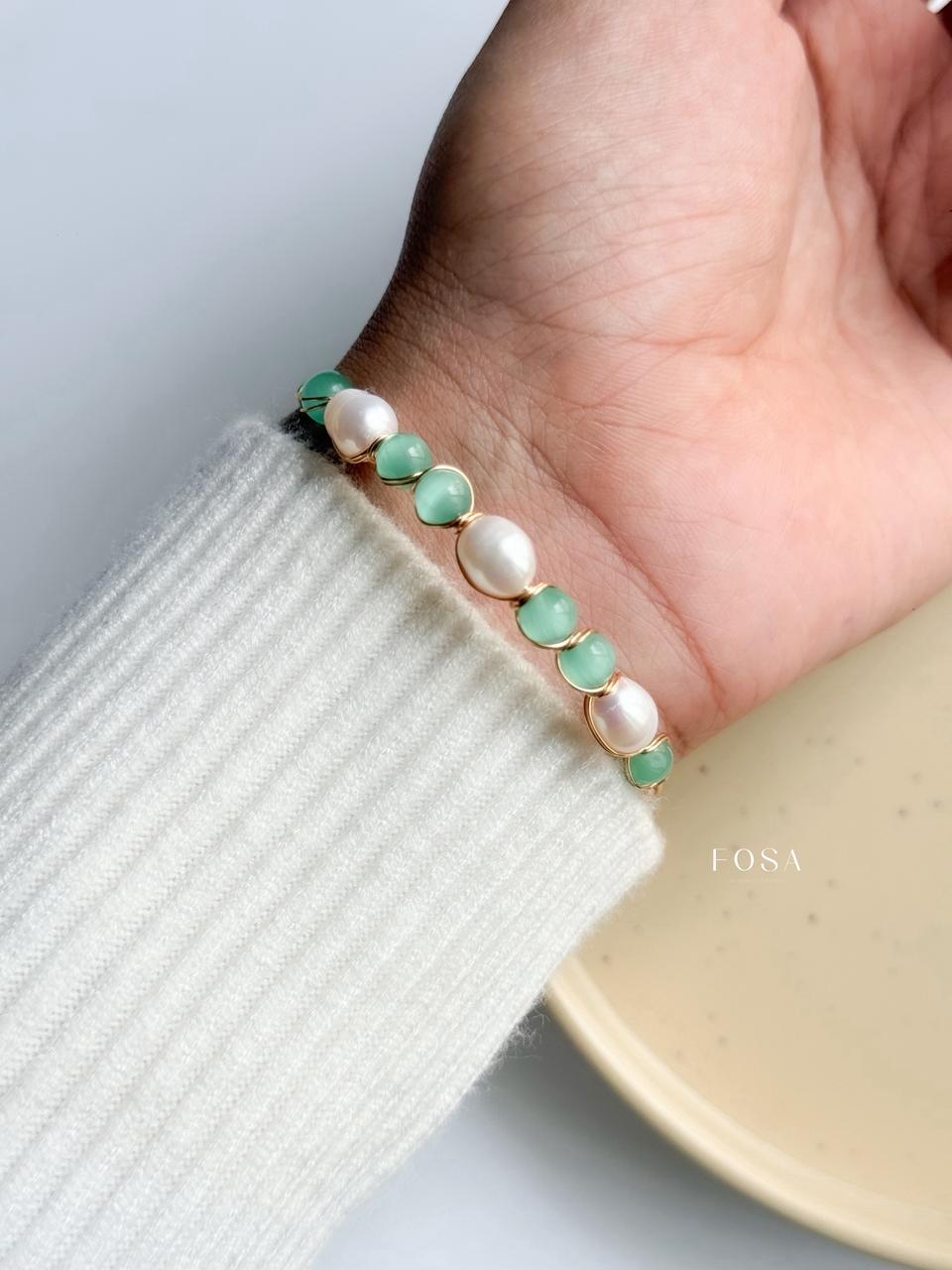 EMERALD PEARL CUFF