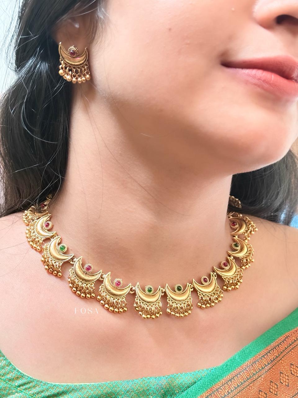 CHANDRA RAGA NECKLACE
