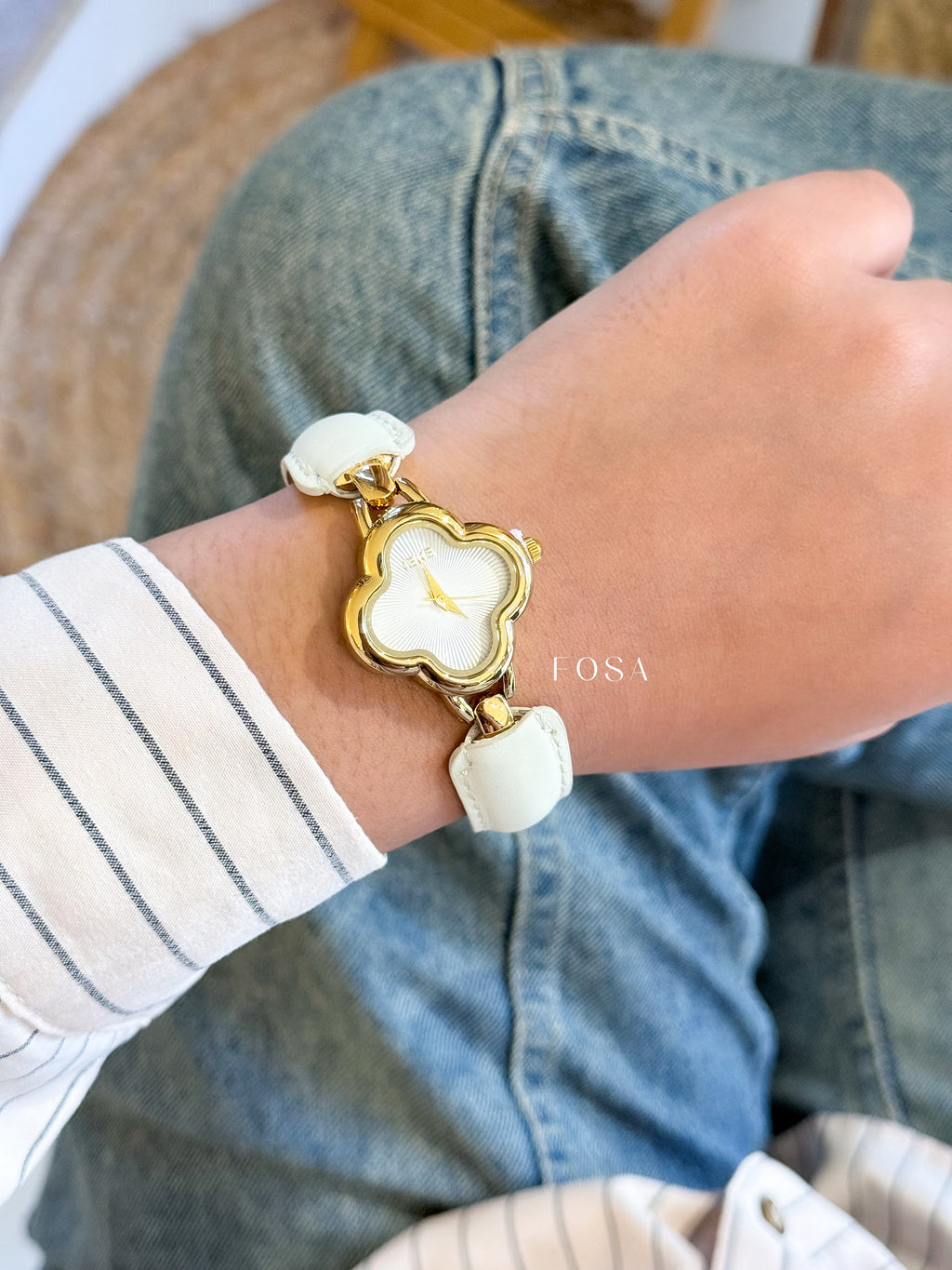 PREMIUM IEKE VELVET WATCH